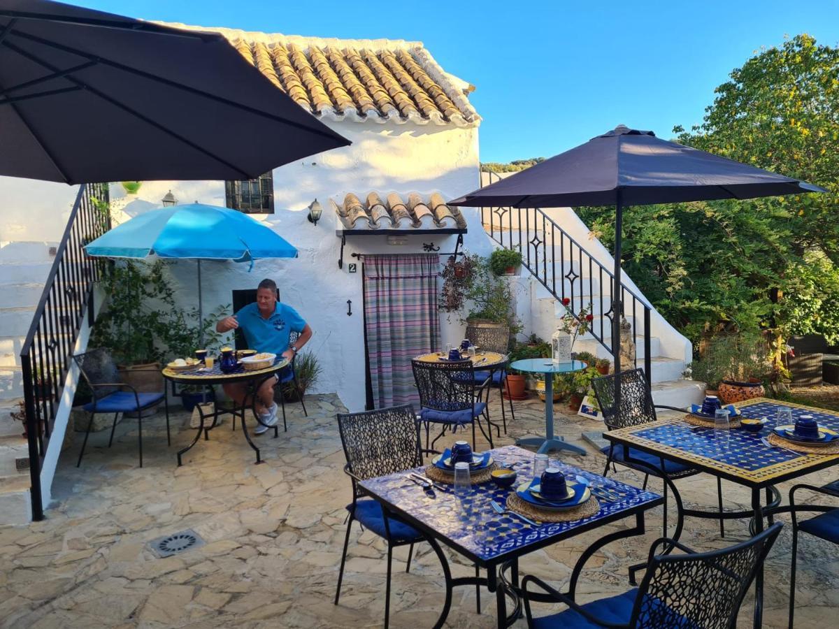 مبيت وإفطار Iznájar Cortijo La Haza المظهر الخارجي الصورة