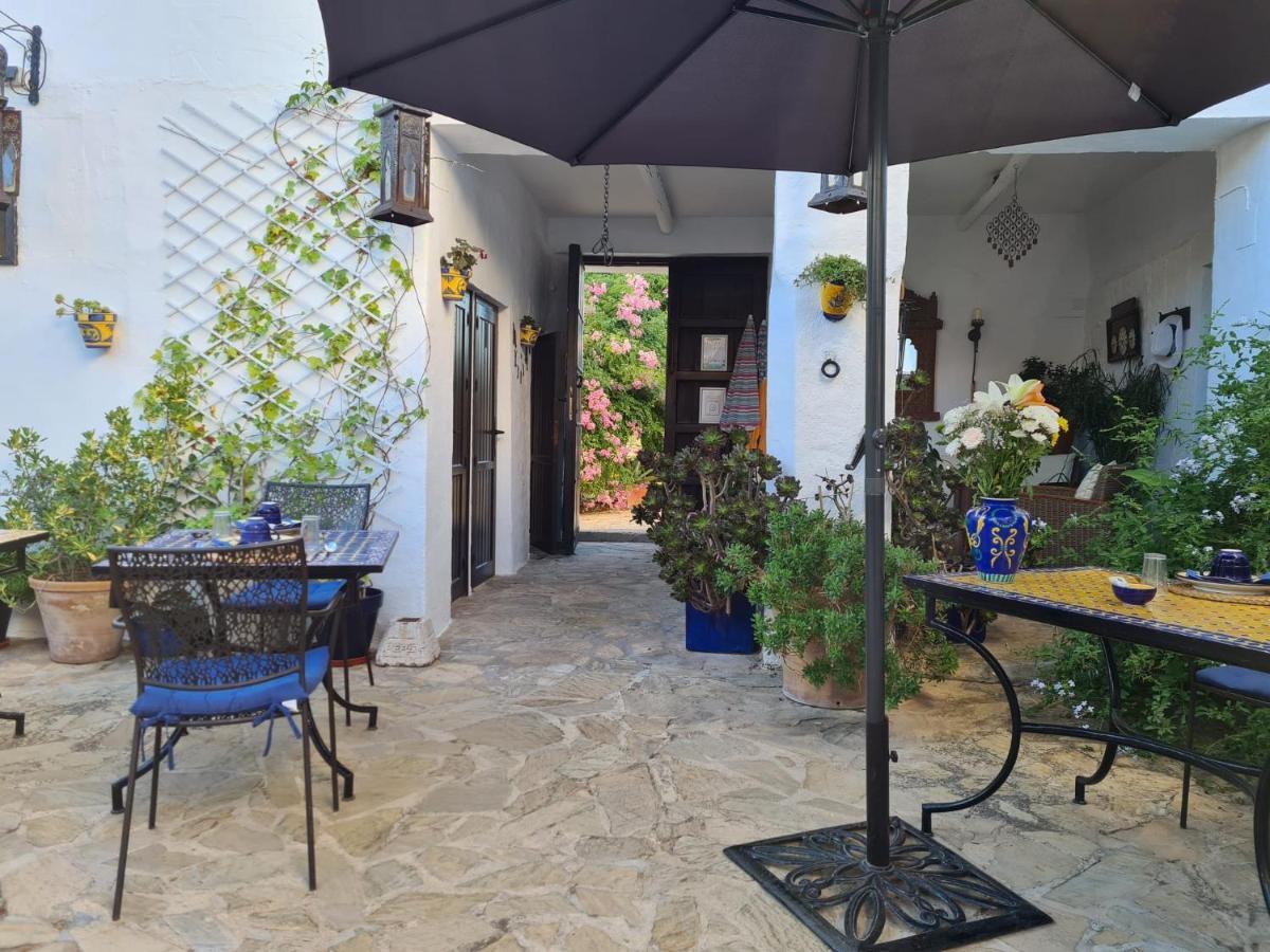مبيت وإفطار Iznájar Cortijo La Haza المظهر الخارجي الصورة